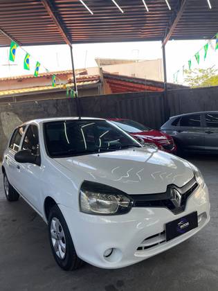 RENAULT CLIO 1.0 EXPRESSION 16V FLEX 4P MANUAL RENAULT CLIO 1.0 EXPRESSION 16V FLEX 4P MANUAL